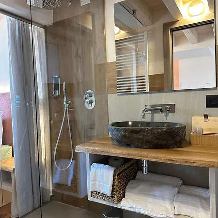 Aparthotel Al Castello Dei Limoni 3*