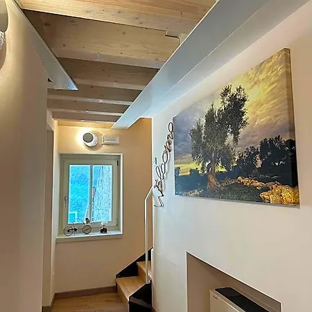 Al Castello Dei Limoni